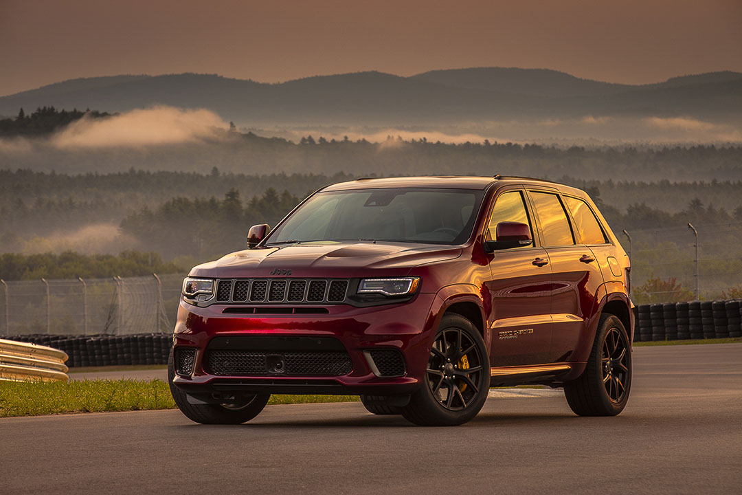 vue avant du Jeep Grand Cherokee Trackhawk 2021